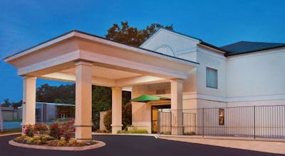Super 8 by Wyndham Ft. Oglethorpe GA/Chatt TN Area