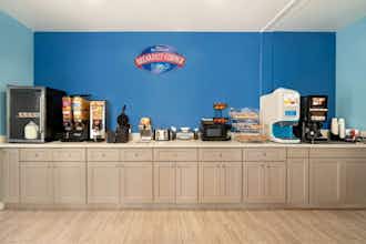 Hotel Baymont by Wyndham Kingwood photo 5