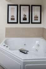 Hotel AmericInn Belle Fch photo 3