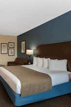 Hotel AmericInn by Wyndham Sioux Falls North photo 2