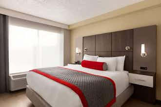 Hotel Ramada Suites Orlando Airport photo 4
