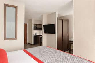 Hotel Ramada Suites Orlando Airport photo 5