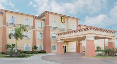 Super 8 by Wyndham Hidalgo/McAllen Area