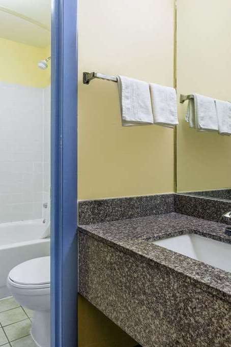 Hotel Days Inn by Wyndham Dickson photo 3