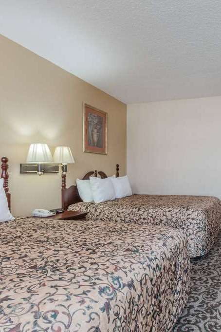 Hotel Days Inn by Wyndham LaPlace- New Orleans photo 2