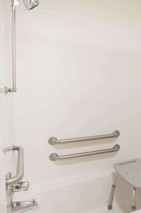 Hotel Super 8 by Wyndham Monmouth IL photo 4