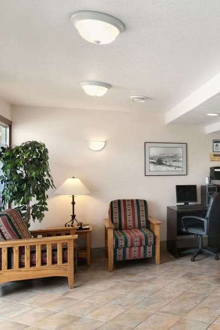 Hotel Travelodge by Wyndham Drumhllr photo 5