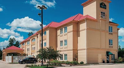 La Quinta Inn & Suites by Wyndham Slidell North Shore