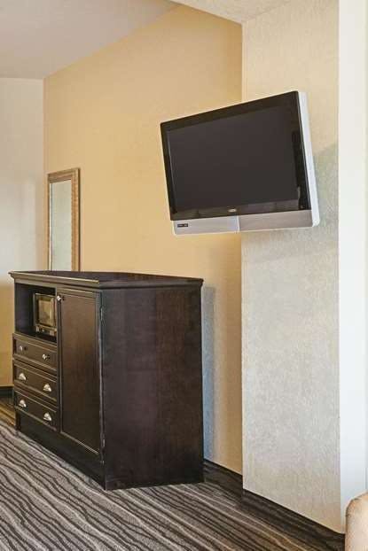 Hotel LQ Inn Ste Slidell North Shore photo 4