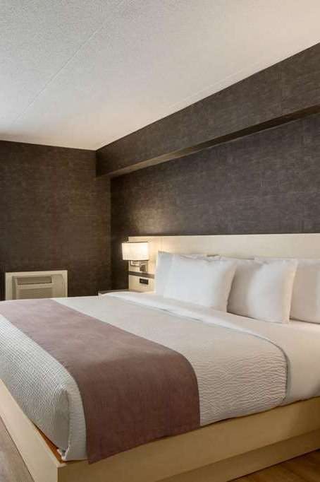 Hotel Days Inn by Wyndham Toronto West Mississauga photo 1