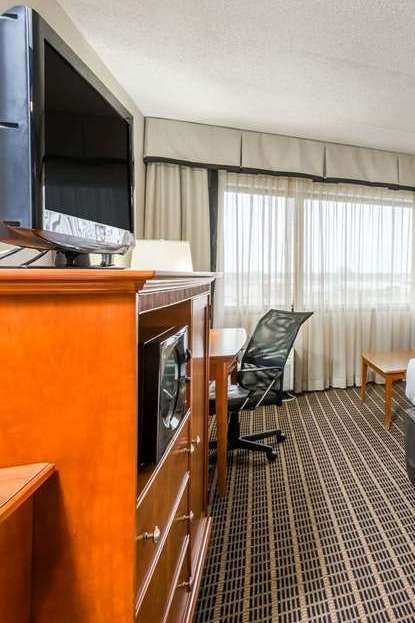 Hotel Wingate by Wyndham Springfield photo 3