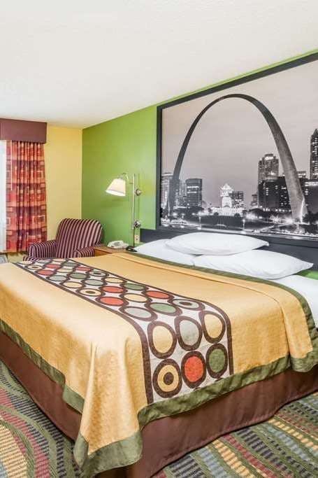 Hotel Super 8 by Wyndham Jacksonville photo 1