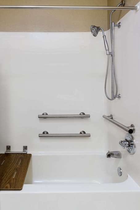 Hotel Super 8 by Wyndham Freeport photo 5