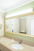 Hotel Baymont Texarkana photo 4