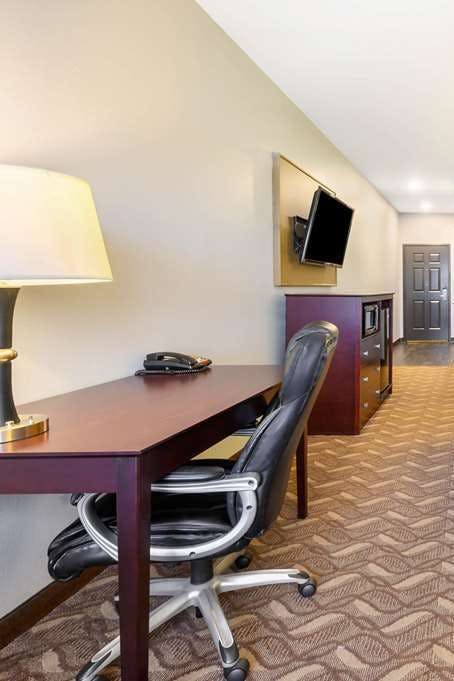 Hotel La Quinta Inn & Suites by Wyndham Longview North photo 4