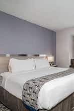 Hotel MTL Rochester N Mayo Clinic photo 1