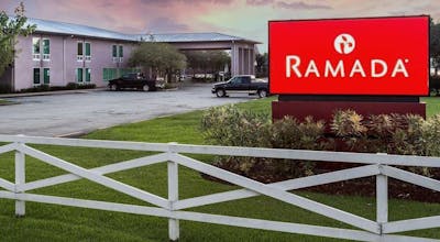 Ramada Luling