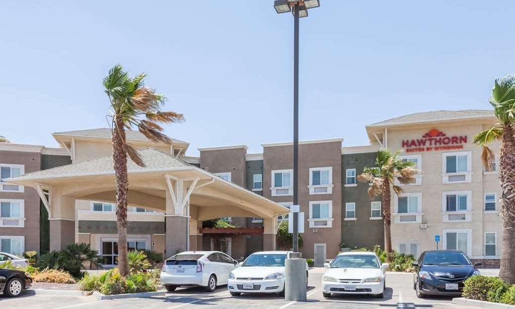 Hawthorn Suites by Wyndham Victorville