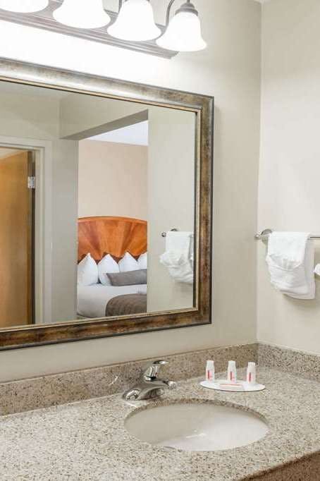 Hotel Baymont by Wyndham Asheville/Biltmore Village photo 4