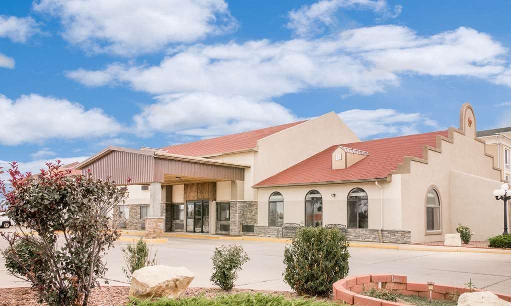 Days Inn by Wyndham Lamar