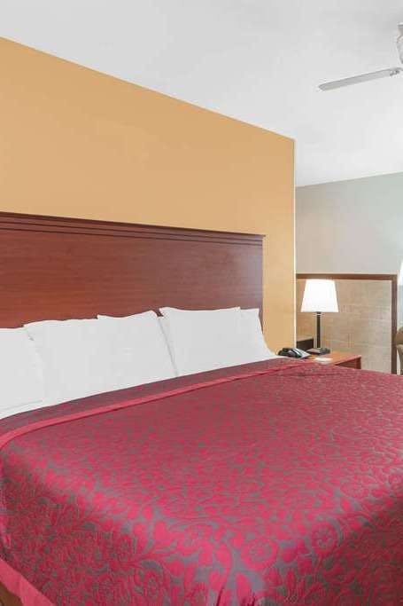 Hotel Days Inn by Wyndham Lamar photo 1