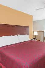 Hotel Days Inn Lamar photo 1