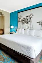 Hotel Super 8 by Wyndham San Antonio/Alamodome Area photo 1