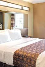 Hotel Microtel Inn & Suites by Wyndham Council Bluffs/Omaha photo 1