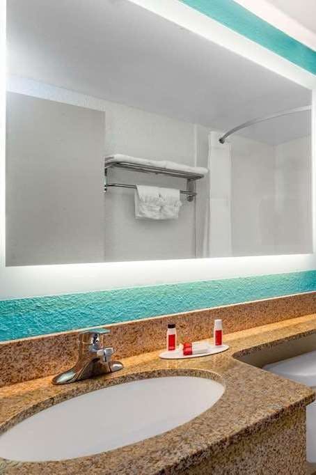 Hotel Howard Johnson by Wyndham Bangor photo 5