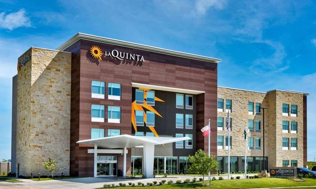 La Quinta Inn & Suites by Wyndham Terrell