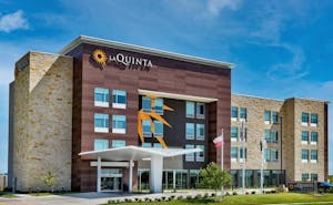 La Quinta Inn & Suites by Wyndham Terrell