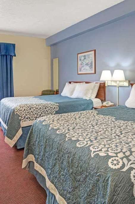 Hotel Days Inn by Wyndham Laramie photo 2