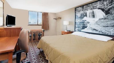 Super 8 by Wyndham Miles City