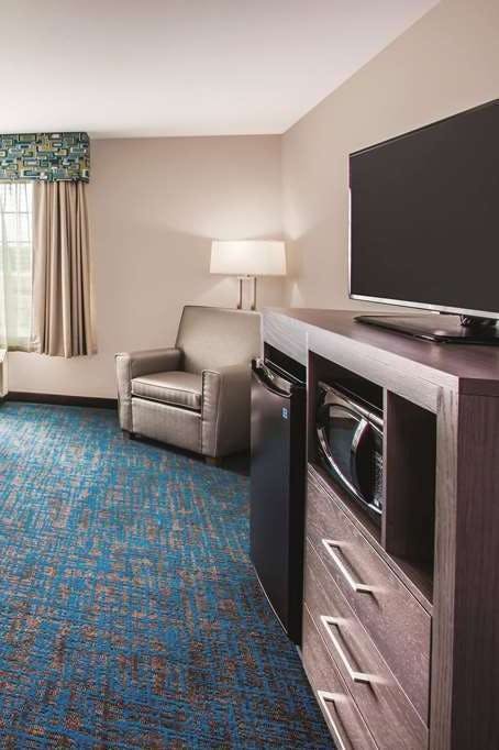 Hotel La Quinta Inn & Suites by Wyndham St. Paul-Woodbury photo 3