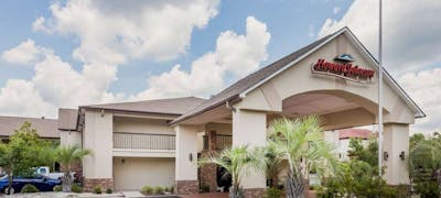 Howard Johnson Savannah GA