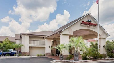 Howard Johnson by Wyndham Savannah GA