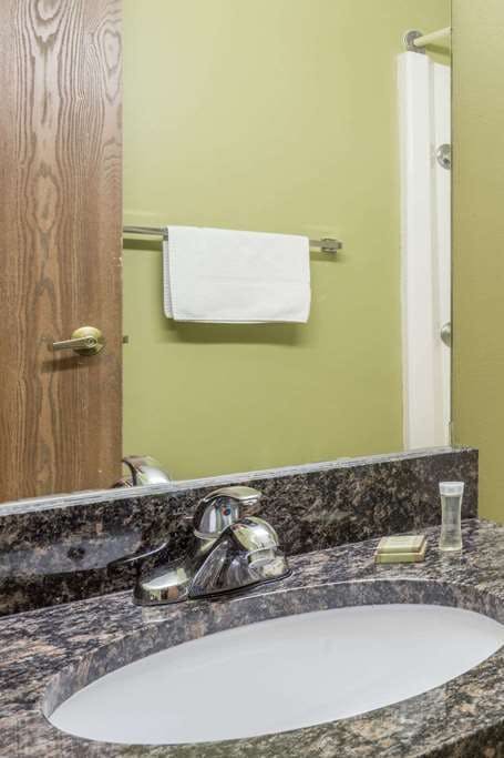 Hotel Super 8 Red Wing MN photo 4