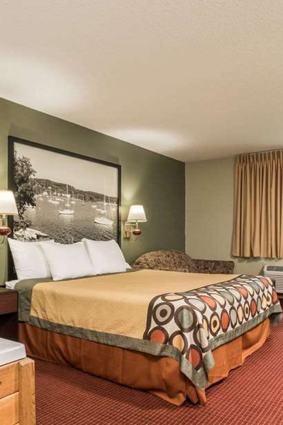 Hotel Super 8 Red Wing MN photo 1
