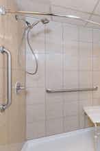 Hotel Super 8 by Wyndham Newton photo 5