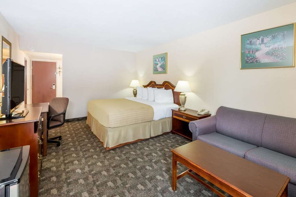 Hotel Days Inn by Wyndham Grand Island I-80 photo 3