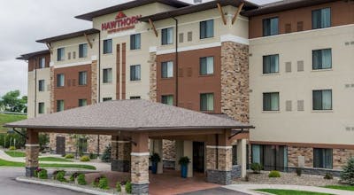 Hawthorn Suites by Wyndham Wheeling at the Highlands
