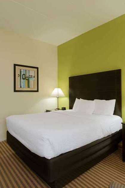 Hotel La Quinta Inn Ste Grove City photo 2