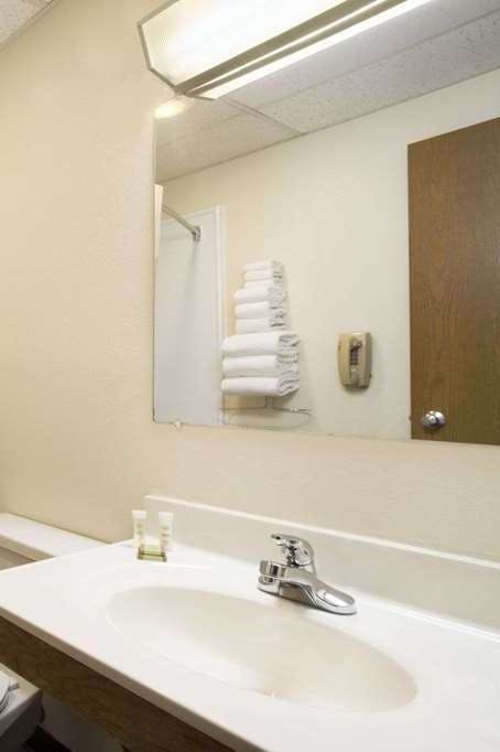 Hotel Super 8 by Wyndham Cuba photo 5