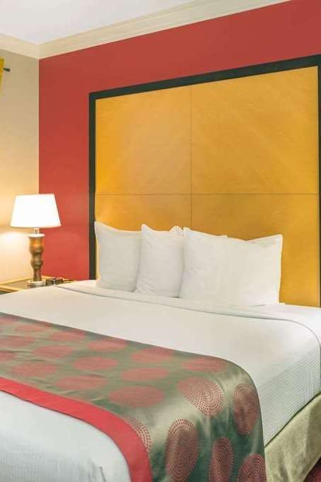 Hotel Ramada by Wyndham Miami Springs/Miami International Airport photo 1