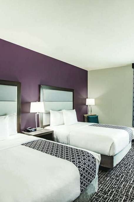Hotel La Quinta Inn & Suites by Wyndham McAllen La Plaza Mall photo 2