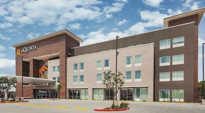 La Quinta Inn & Suites by Wyndham McAllen La Plaza Mall