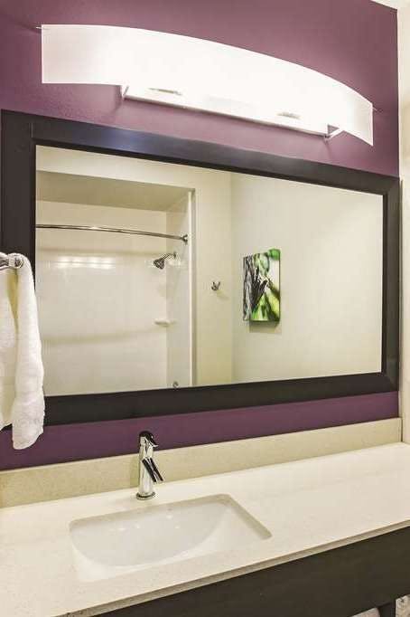 Hotel La Quinta Inn & Suites by Wyndham McAllen La Plaza Mall photo 4