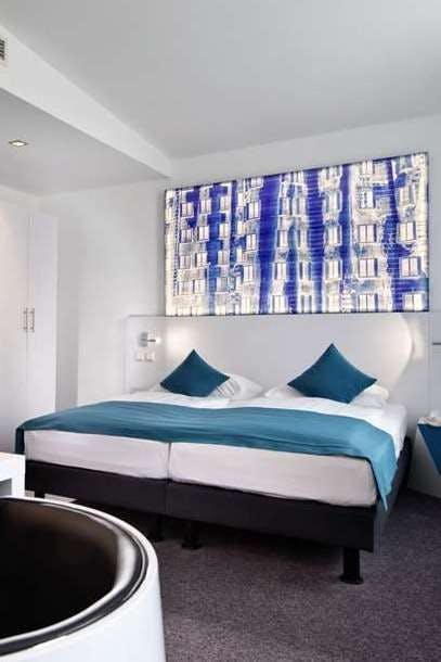 Hotel Wyndham Garden Duesseldorf City Centre Koenigsallee photo 1