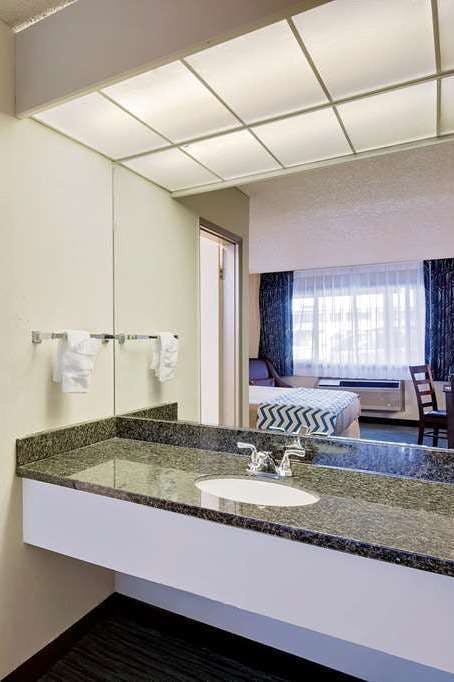 Hotel Travelodge Aberdeen photo 5