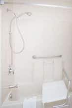 Hotel Super 8 by Wyndham Pekin/Peoria Area photo 3